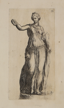                   Statua femminile
              