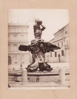                   Roma - Piazza Barberini -...
              